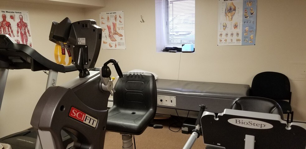 More Photos Of 16 Jefferson St, Hackensack Office Residential For Lease