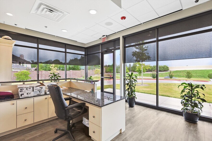 More Photos Of 165 E State Highway 121, Coppell Medical For Sale