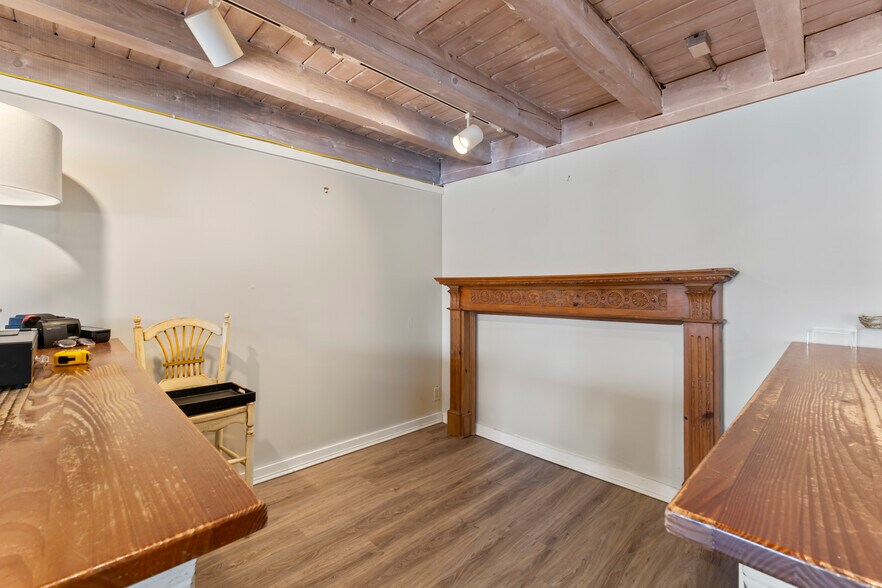 More Photos Of 2049 Post Rd, Wells Storefront Retail Office For Lease