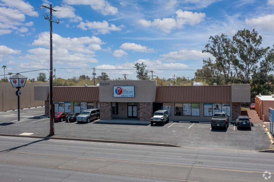 Primary Photo Of 2424 E Grant Rd, Tucson Freestanding For Sale