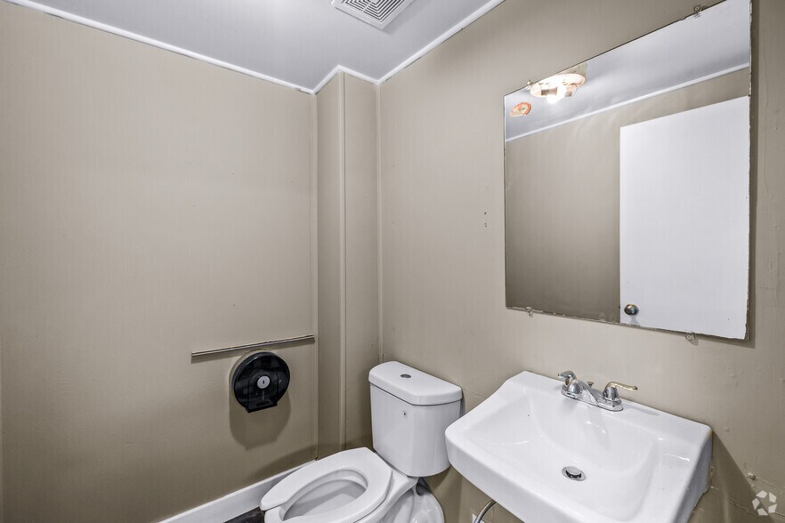 Photo of 1st Floor Ste 805