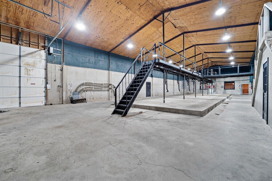 More Photos Of 2412 Usener Rd rd, Fredericksburg Winery Vineyard For Sale