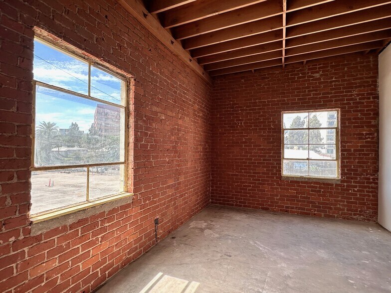 More Photos Of 1327 S Olive St, Los Angeles Specialty For Lease