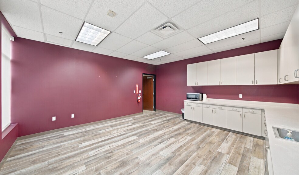 More Photos Of 26246 Enterprise Ct, Lake Forest Office For Sale