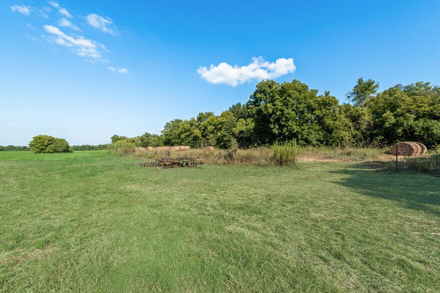 More Photos Of 749 Stacks Rd, Ennis Land For Sale