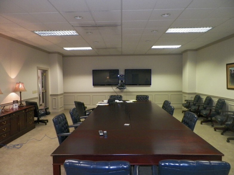 More Photos Of 101 S Queen St, Martinsburg Office For Sale