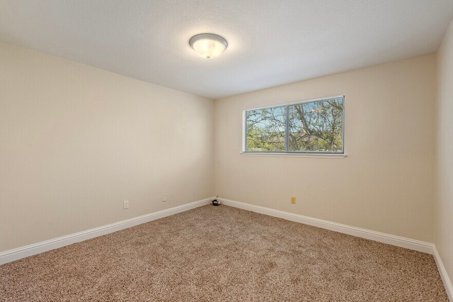 More Photos Of 1841 E Long St, Carson City Apartments For Sale
