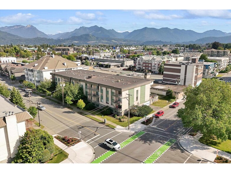 More Photos Of 45744 Spadina Av, Chilliwack Apartments For Sale