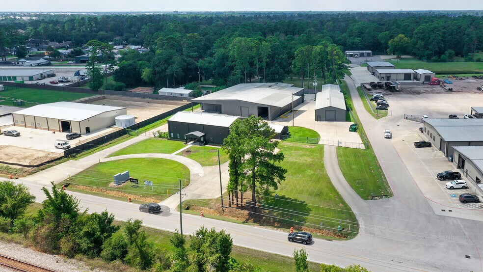 More Photos Of 23609 W Hardy Rd, Spring Warehouse For Lease