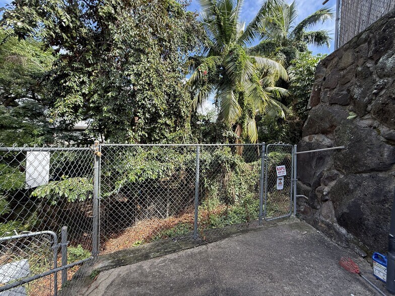 More Photos Of 1424 Gulick Ave, Honolulu Multifamily For Sale