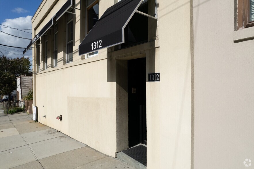 More Photos Of 1310 5th St, North Bergen Medical For Lease