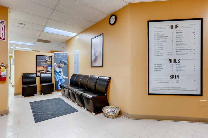 More Photos Of 16800 E Mississippi Ave, Aurora Freestanding For Sale