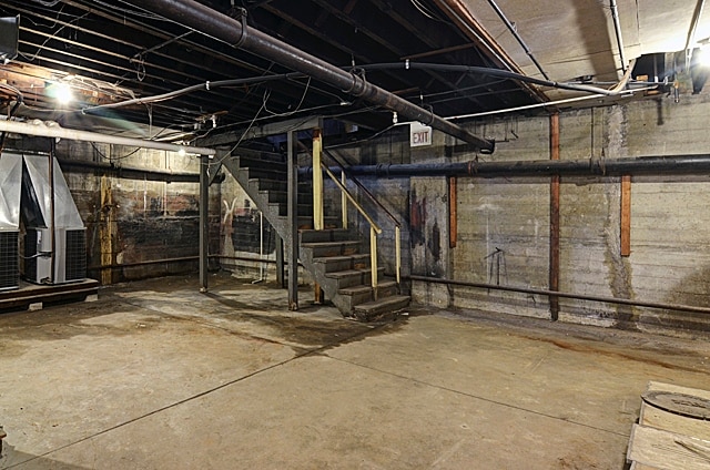 More Photos Of 6442-6450 Cermak Rd, Berwyn Apartments For Lease