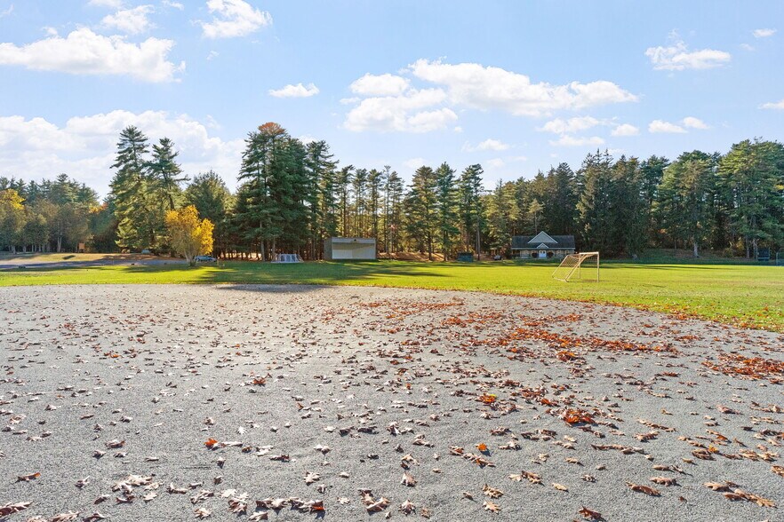 More Photos Of 6 Arbor Dr, Glens Falls Office For Sale