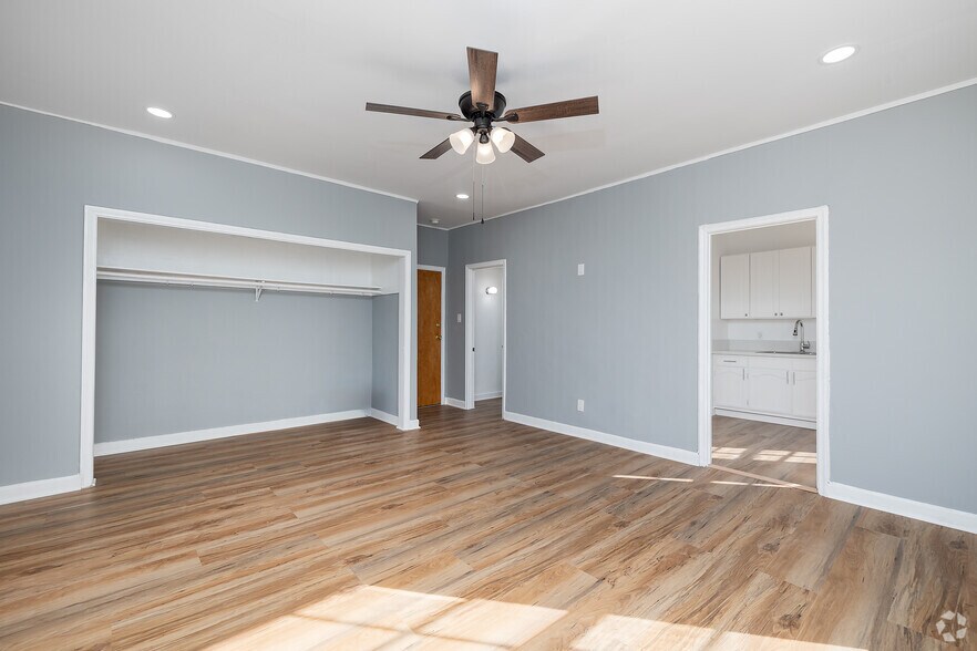 More Photos Of 100 N Kenmore Ave, Los Angeles Apartments For Sale