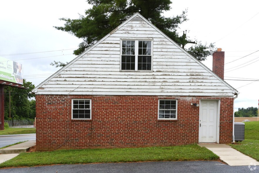 More Photos Of 3306 Baltimore Blvd, Finksburg Auto Repair For Lease