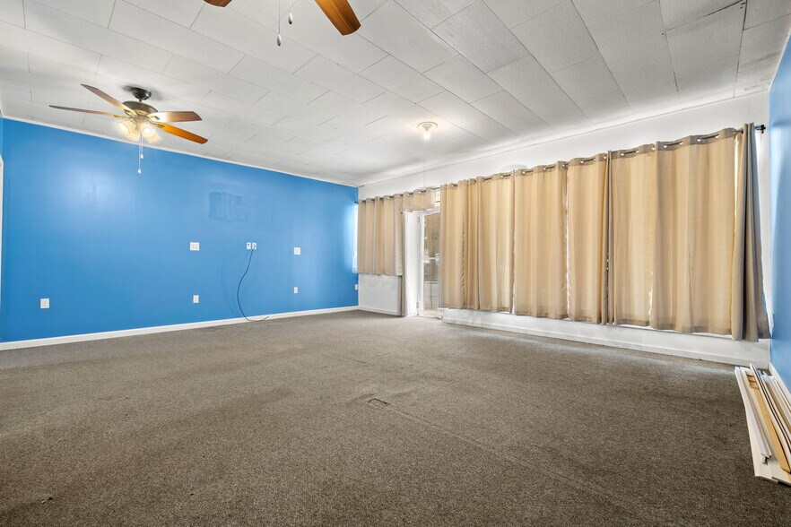 More Photos Of 306 College St, Greenfield Office For Sale