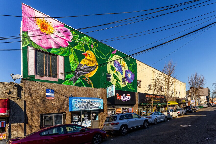 More Photos Of 31-43 Merchant St, Newark Storefront For Lease