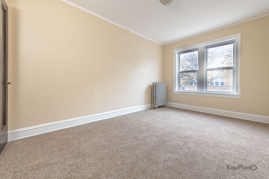 More Photos Of 2250-2258 W Rosemont Ave, Chicago Apartments For Sale