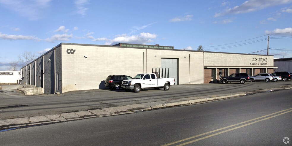 More Photos Of 9-11 Caesar Pl, Moonachie Warehouse For Lease
