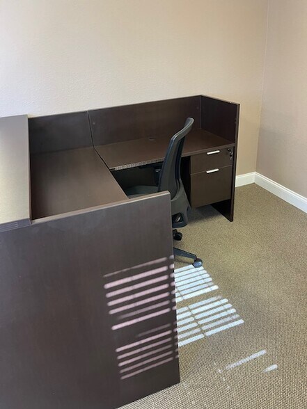 More Photos Of 127 Bob Fitz Rd, Gray Medical For Lease