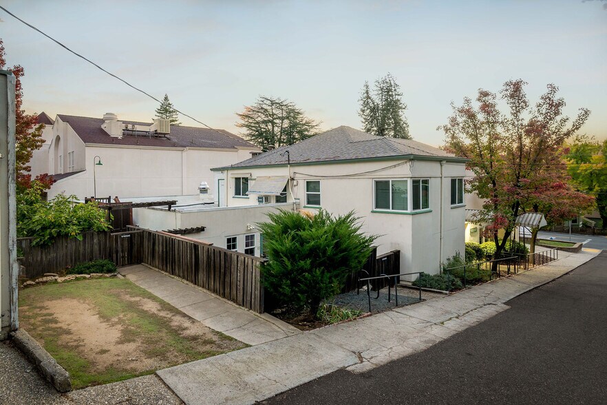 More Photos Of 246 S Church St, Grass Valley Specialty For Lease