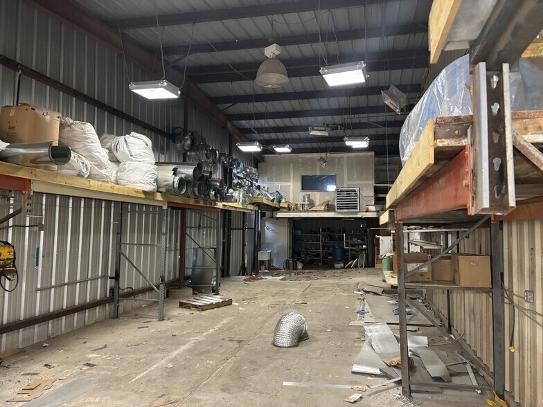 More Photos Of 1983 Vanderhorn Dr, Memphis Warehouse For Lease