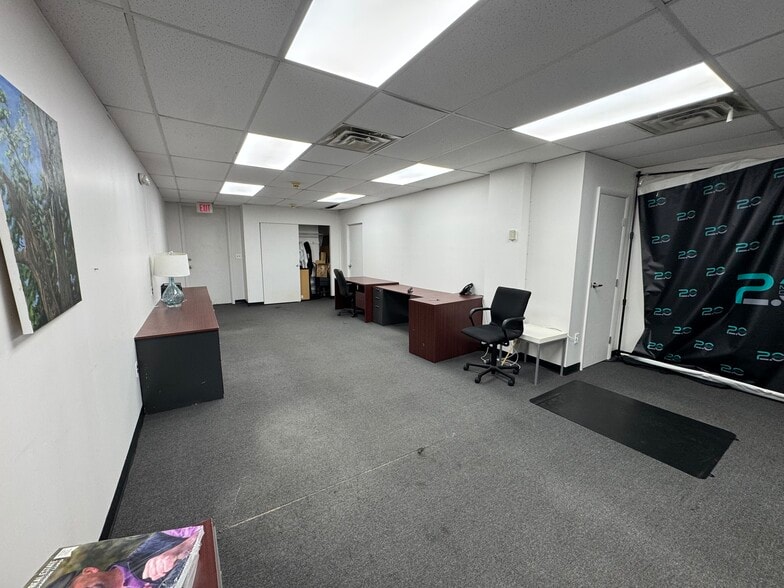 More Photos Of 990 Westbury Rd, Westbury Office For Sale