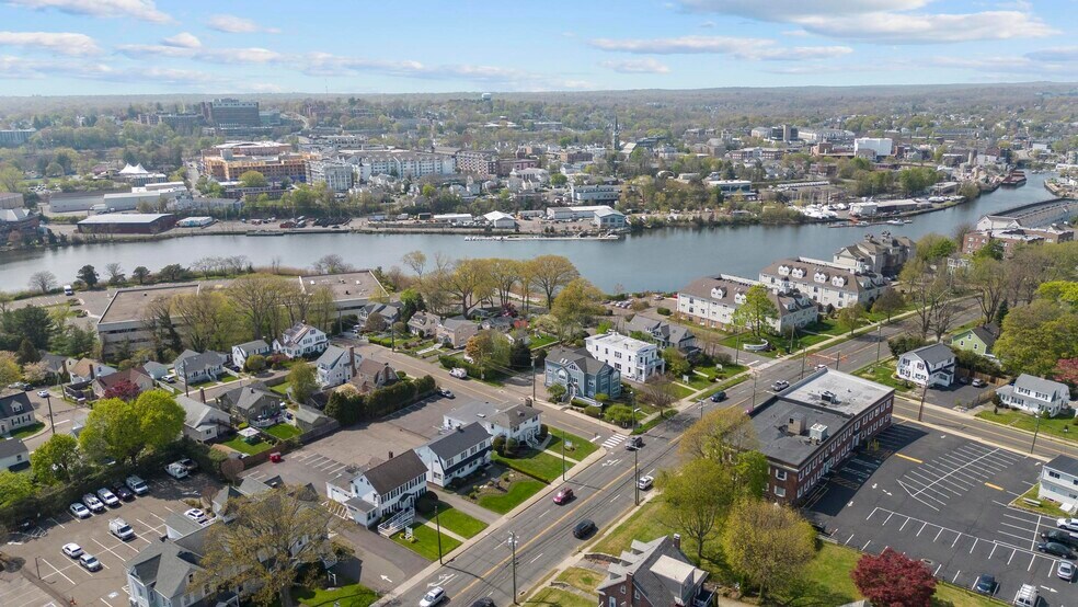 More Photos Of 158 East Ave, Norwalk Office For Lease