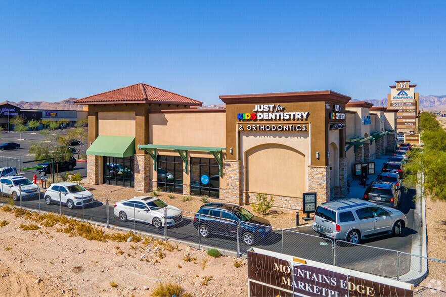 More Photos Of 7955-7995 Blue Diamond Rd, Las Vegas Unknown For Lease