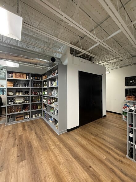 More Photos Of 1947 Wynnton Rd, Columbus Freestanding For Sale