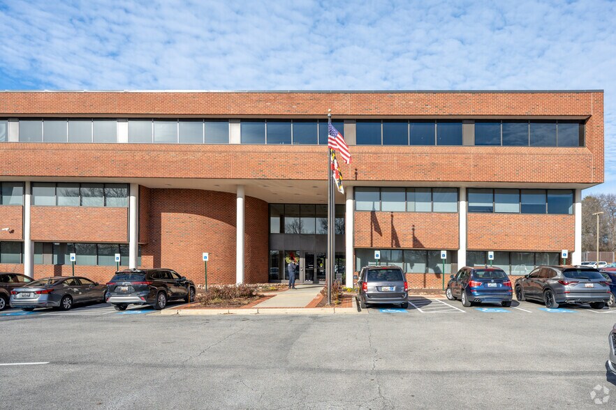 More Photos Of 8100 Professional Pl, Landover Office For Lease
