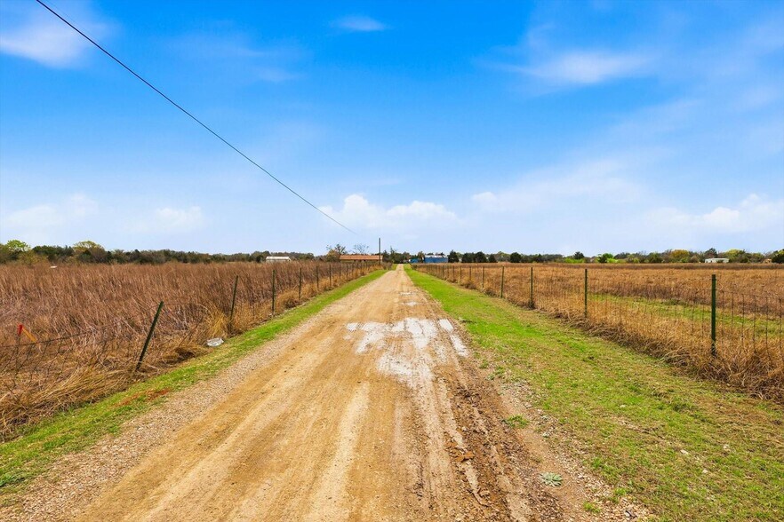 More Photos Of 801 E Ovilla Rd, Red Oak Land For Sale