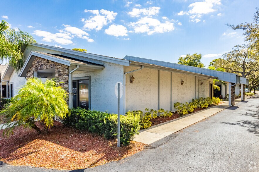 More Photos Of 8406 Massachusetts Ave, New Port Richey Office For Lease