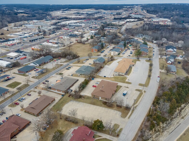 More Photos Of 2023 St. Mary's Blvd, Jefferson City Medical For Sale