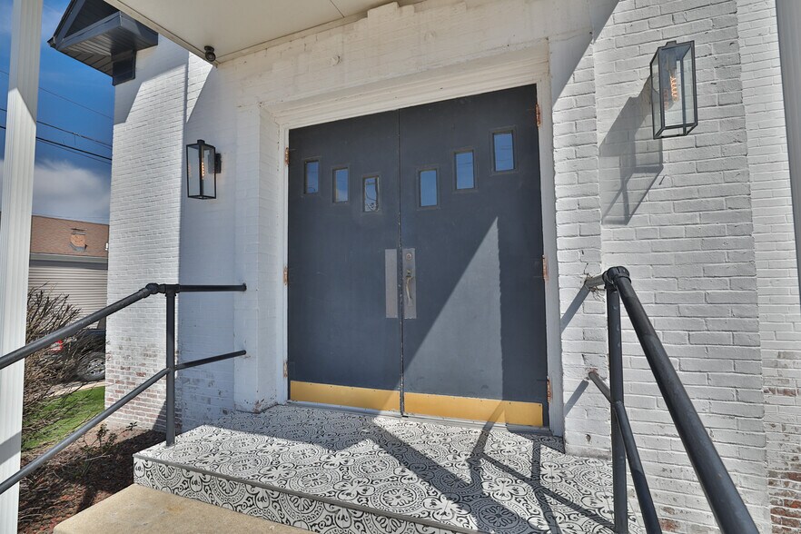More Photos Of 114 S Main St, Troy Lodge Meeting Hall For Sale