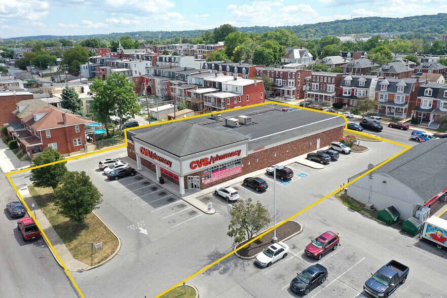 More Photos Of 165 S Richland Ave, York Freestanding For Lease