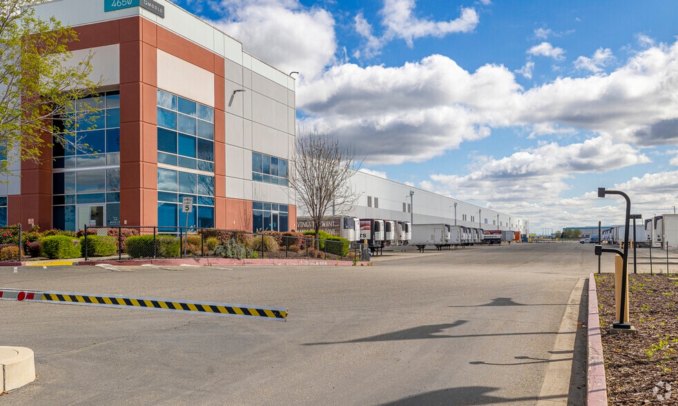 More Photos Of 4647 Logistics Dr, Stockton Distribution For Lease