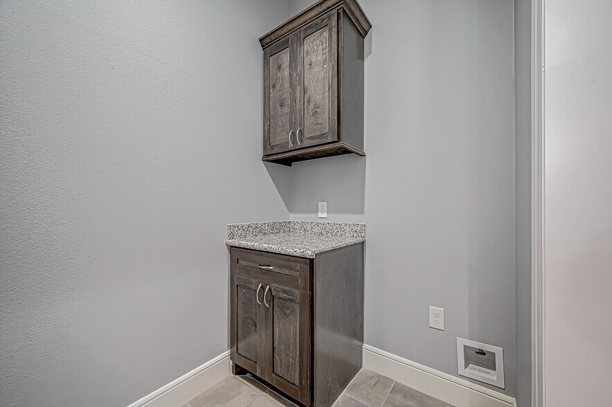 More Photos Of 18514 Green Land Way, Houston Medical For Lease