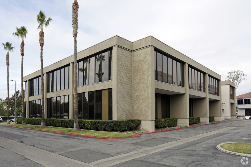 More Photos Of 2062 Business Center Dr, Irvine Unknown For Lease