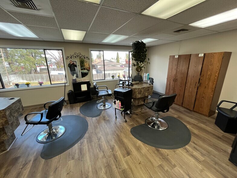 More Photos Of 111 E Lincoln Rd, Spokane Office For Sale