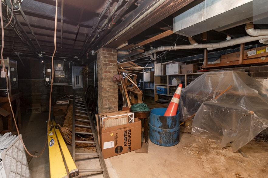 More Photos Of 118 W Clark St, Crown Point Office Residential For Sale