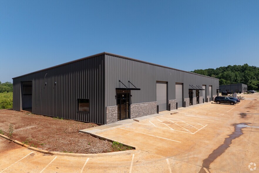 More Photos Of 564 Blake Bottom Road, Huntsville Showroom For Lease
