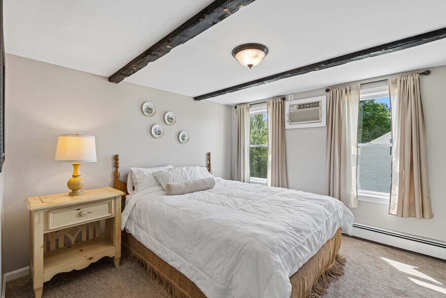 More Photos Of 157 Main St, Belgrade Hospitality For Sale