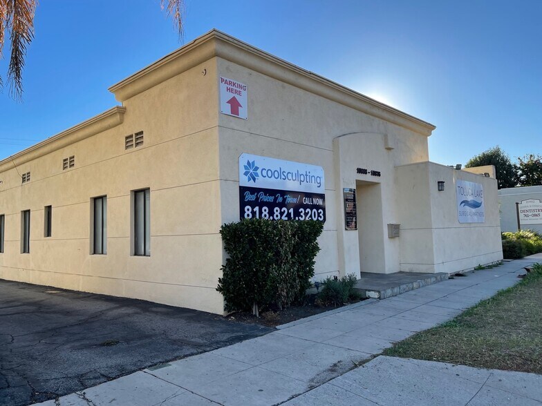More Photos Of 10866 Riverside Dr, North Hollywood Hospital For Lease