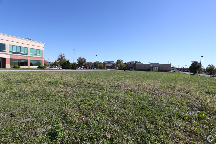 Primary Photo Of 14447 Metcalf Ave, Overland Park Land For Lease