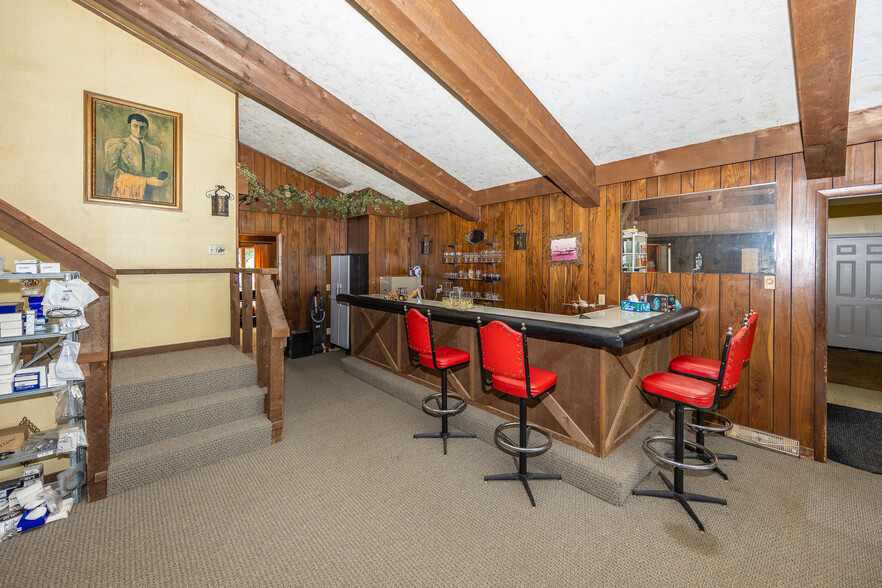 More Photos Of 9001 S County Road 700 W, Daleville Cement Gravel Plant For Sale