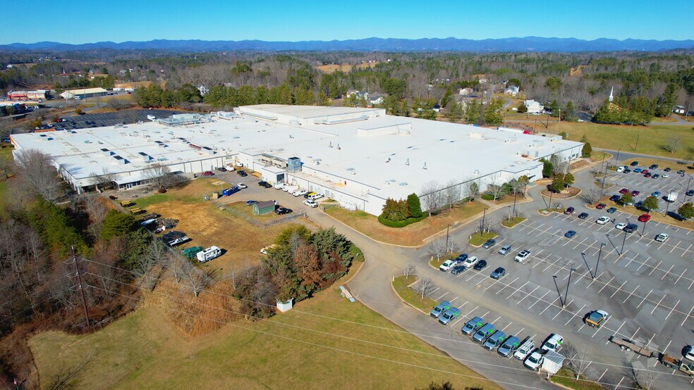 Primary Photo Of 108 Monticello Rd, Weaverville Light Distribution For Lease