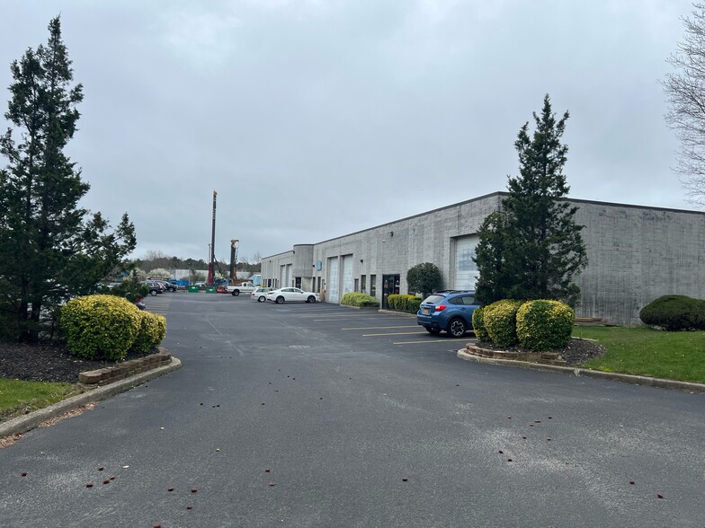 Primary Photo Of 100-122 Keyland Ct, Bohemia Warehouse For Sale