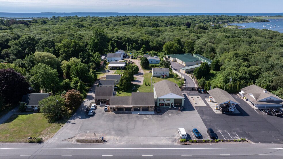 More Photos Of 5680 Post Rd, Charlestown General Retail For Lease